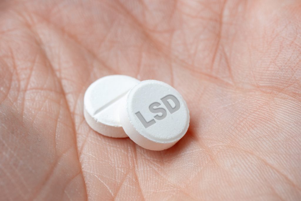 LSD Vs Mushrooms For Anxiety and Depression